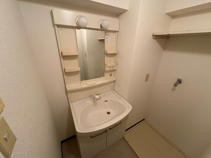 物件内観写真11　(洗面)