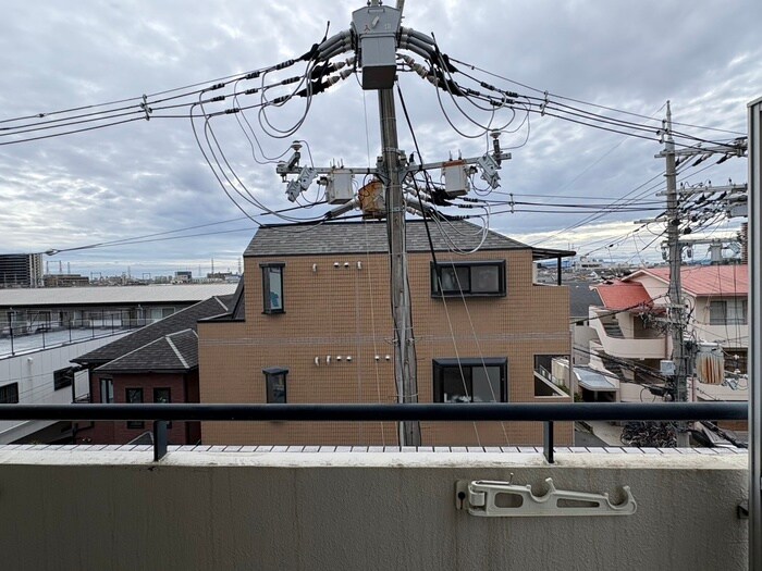 物件内観写真20　(室内からの展望)