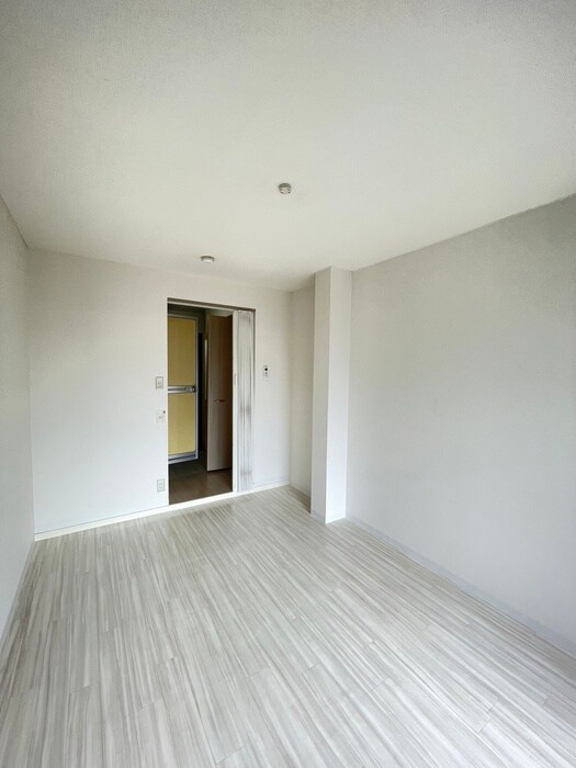 物件内観写真14　(居室)