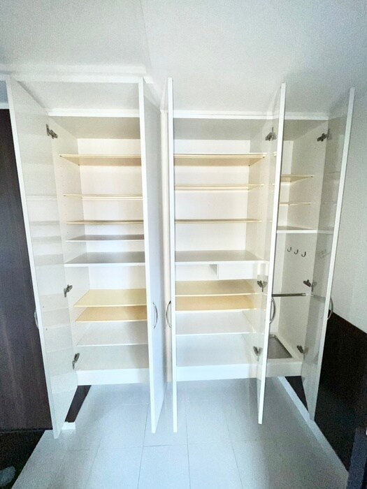 物件内観写真16　(靴箱)