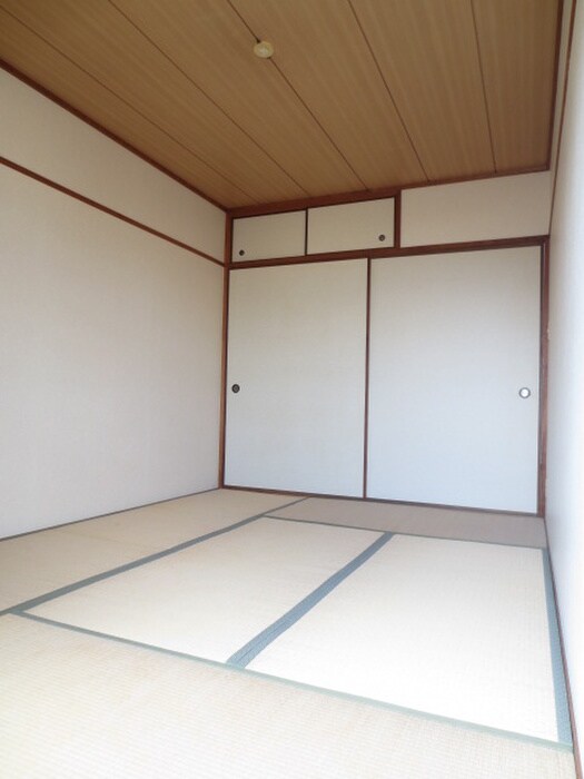 物件内観写真10　(居室)