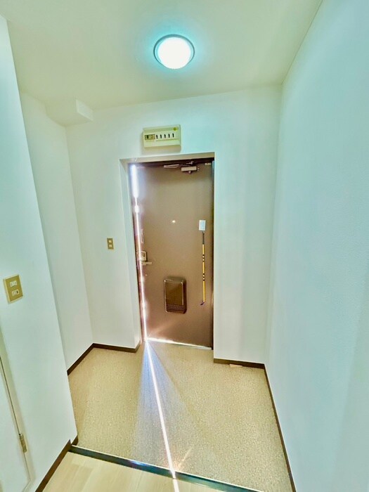 物件内観写真20　(玄関)