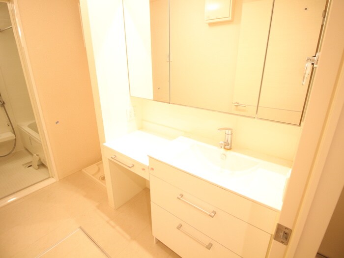 物件内観写真9　(洗面)