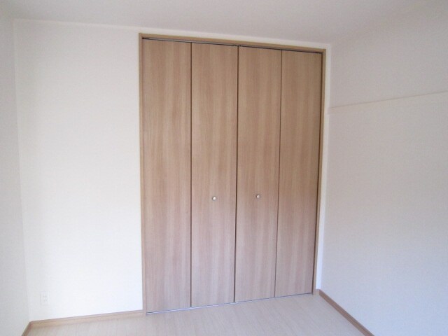 物件内観写真10　(収納)