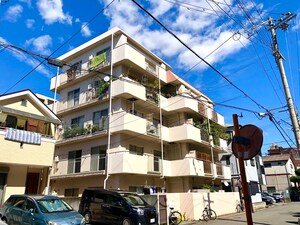 ｾﾝﾄﾗﾙﾊｲﾂ本山ﾊﾟｰﾄ５（２０２）外観写真