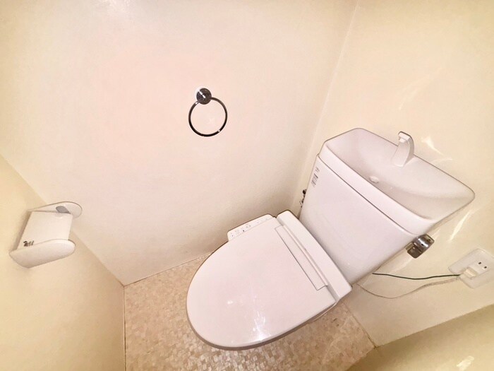 物件内観写真11　(トイレ)