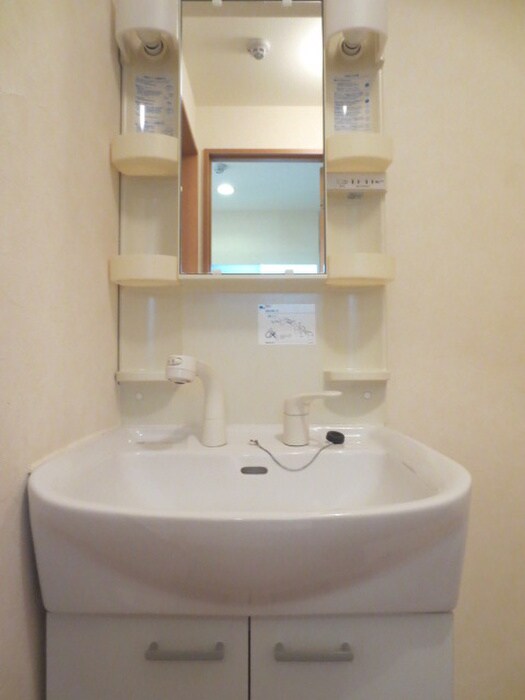 物件内観写真7　(洗面)