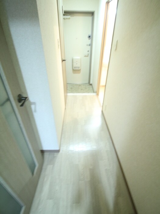 物件内観写真21　(廊下)