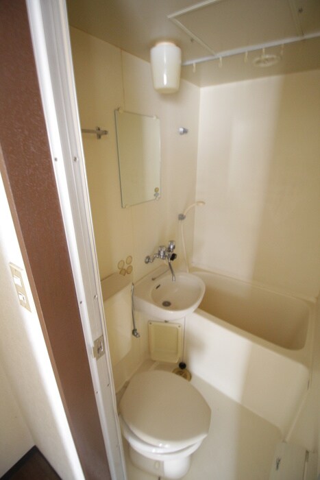 物件内観写真13　(バス／シャワールーム等)