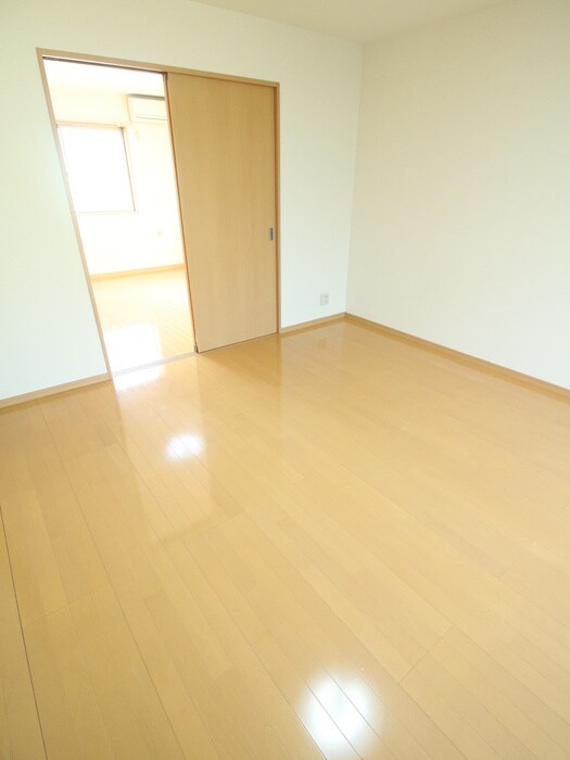 物件内観写真11　(居室)