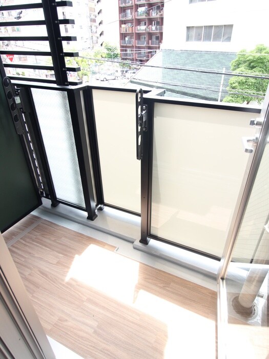 物件内観写真16　(ベランダ・バルコニー)