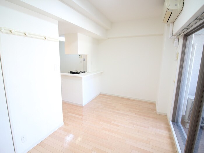 物件内観写真14　(居室)