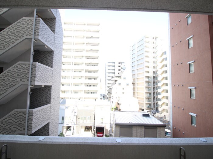 物件内観写真20　(室内からの展望)