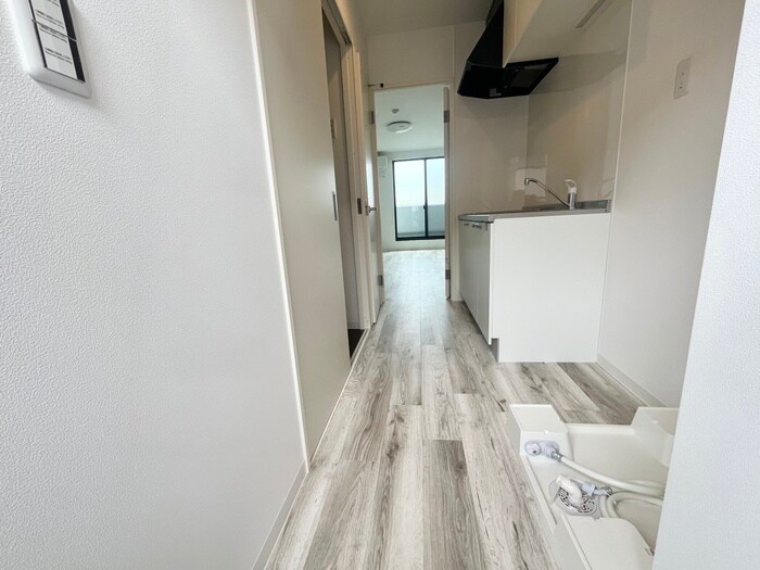 物件内観写真16　(廊下)