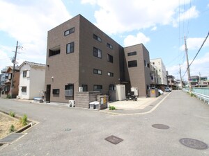 エクリプス外観写真