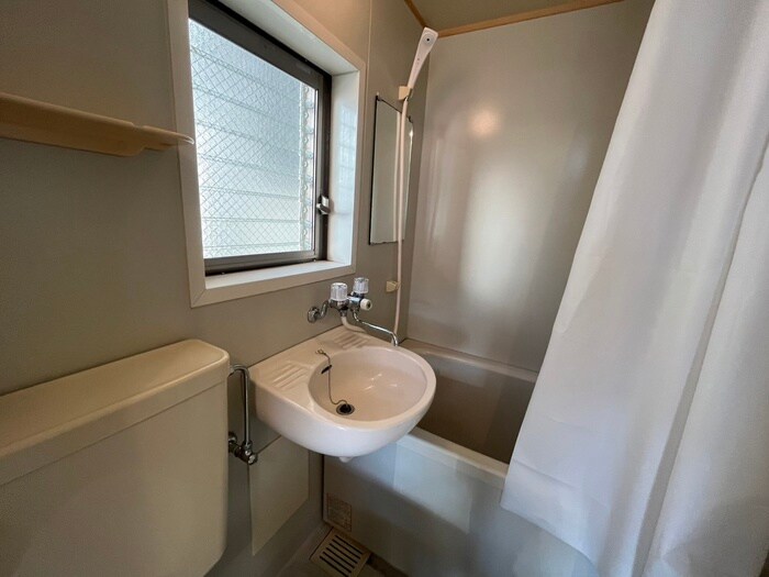 物件内観写真12　(洗面)