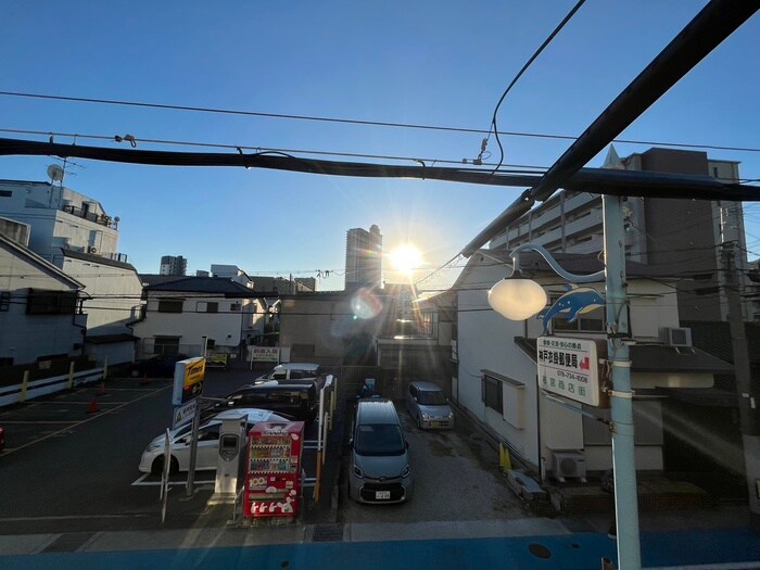 物件内観写真16　(室内からの展望)