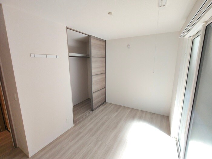 物件内観写真11　(居室)