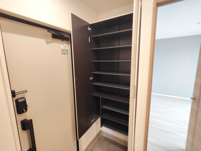 物件内観写真12　(靴箱)