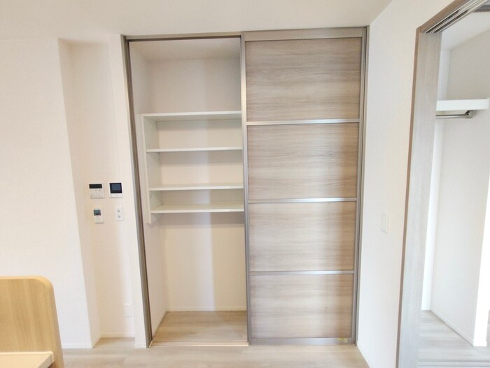 物件内観写真13　(収納)