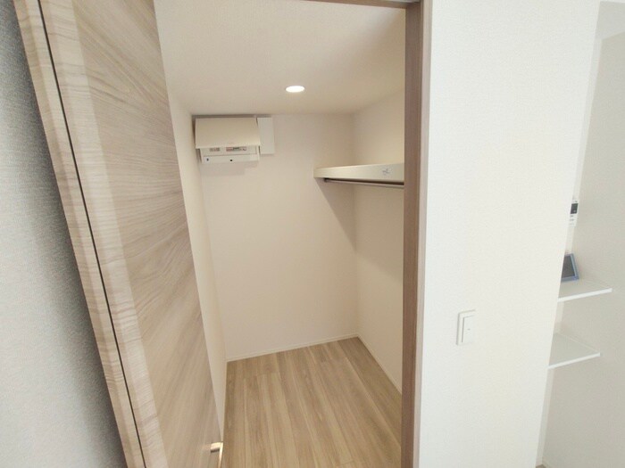 物件内観写真16　(収納)