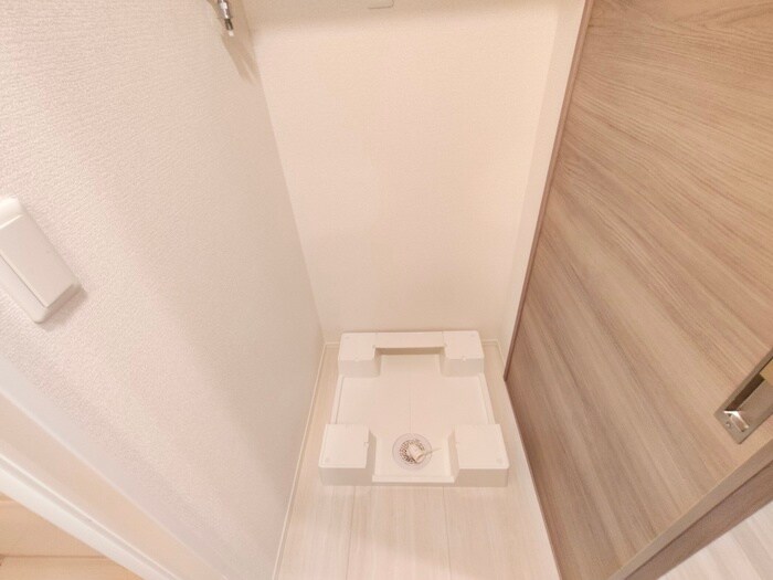 物件内観写真17　(洗濯機置場)