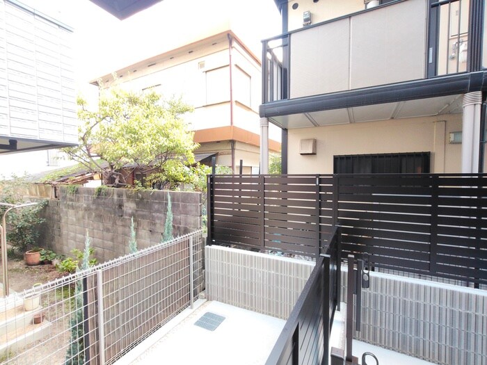 物件内観写真18　(室内からの展望)