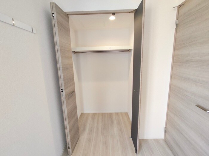 物件内観写真18　(収納)