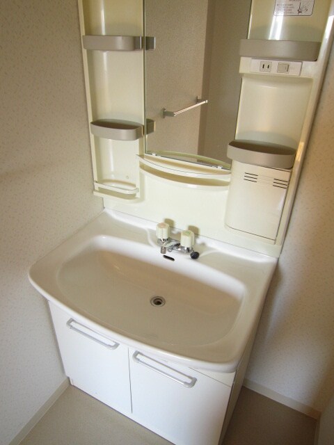 物件内観写真10　(洗面)