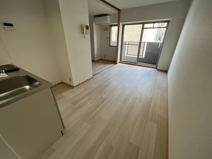 物件内観写真5　(居室)