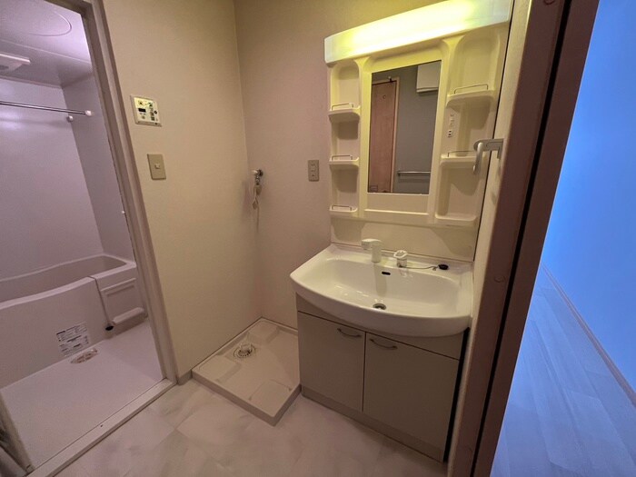 物件内観写真8　(洗面)