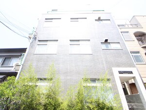 大空マンション外観写真