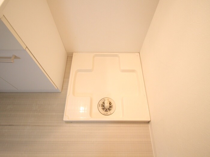 物件内観写真13　(洗濯機置場)