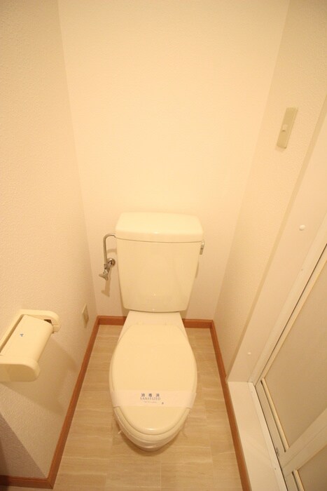 物件内観写真10　(トイレ)