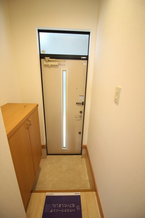 物件内観写真22　(玄関)