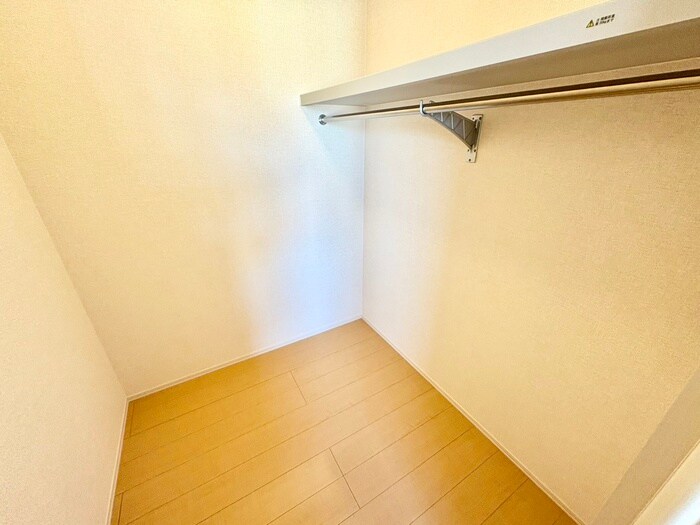 物件内観写真10　(収納)