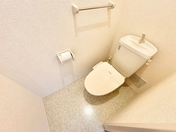 物件内観写真14　(トイレ)