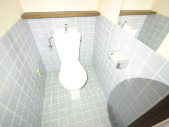物件内観写真14　(トイレ)