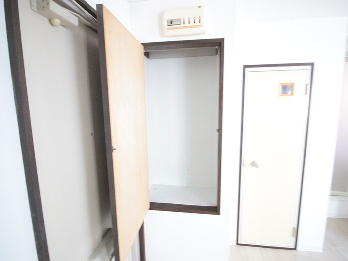 物件内観写真15　(収納)