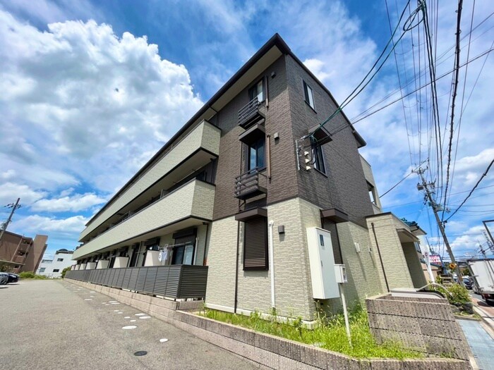 物件外観写真1　(外観写真)