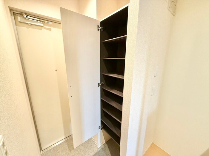 物件内観写真17　(靴箱)