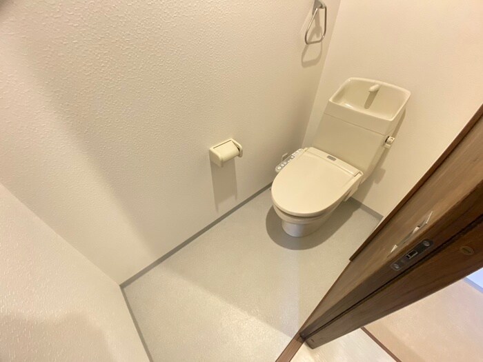 物件内観写真16　(トイレ)