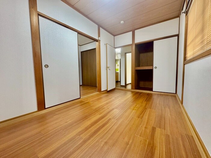 物件内観写真8　(居室)