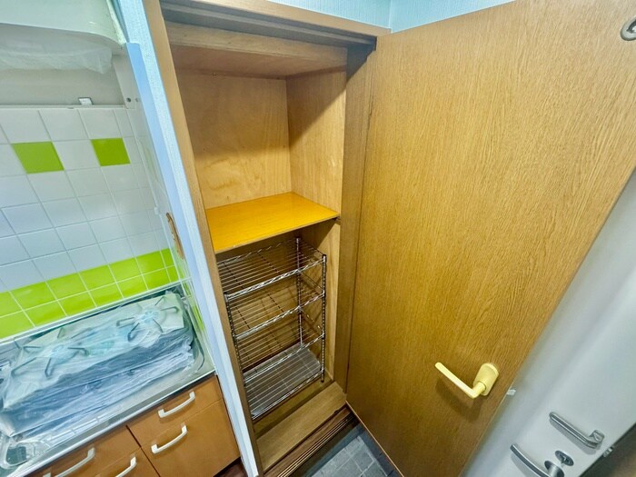 物件内観写真15　(靴箱)
