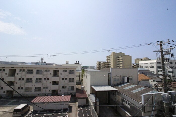 物件内観写真17　(室内からの展望)