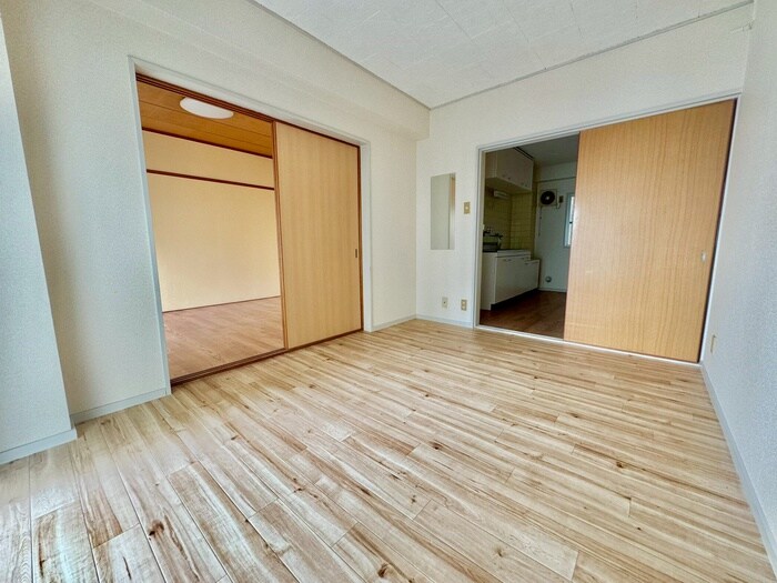 物件内観写真8　(居室)