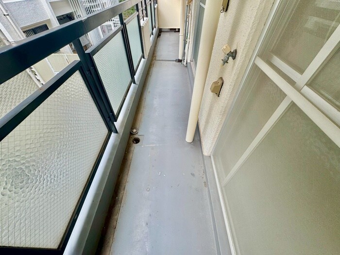 物件内観写真17　(洗濯機置場)