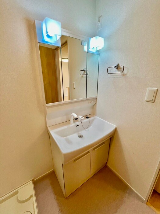 物件内観写真13　(洗面)