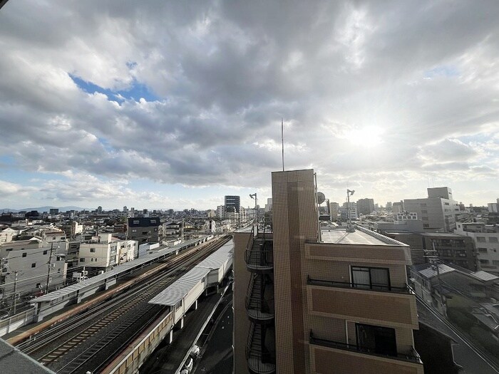 物件内観写真16　(室内からの展望)