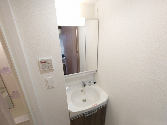 物件内観写真13　(洗面)